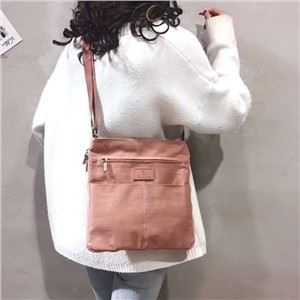 2020 Nuova borsa a tracolla a colori in nylon Macaron per donne