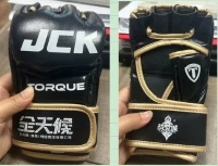 Guanti da boxe MMA